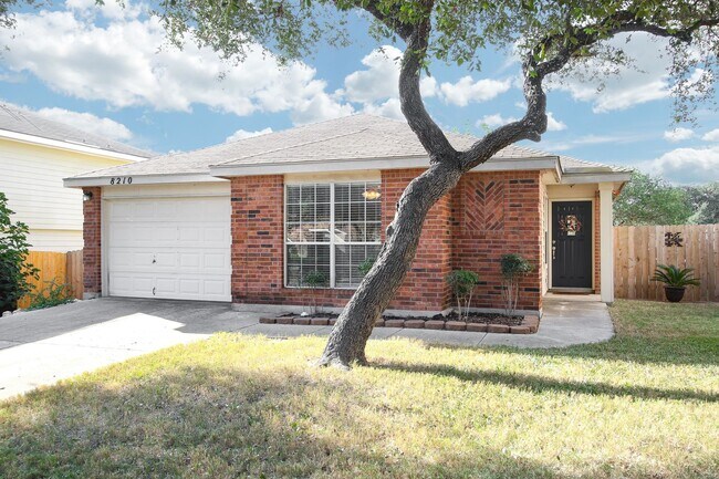 Building Photo - Stunning Open-Concept Home with Modern Amenities and Prime Location
