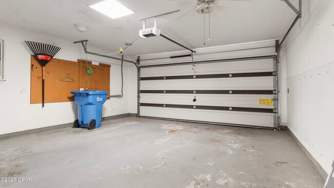 Building Photo - 6217 Wallace Rd