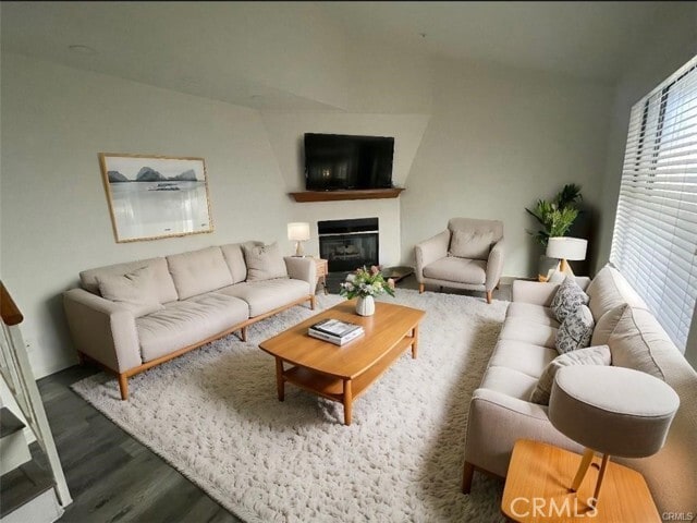 Building Photo - 521 W Duarte Rd