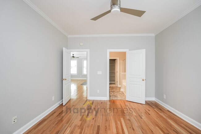 Building Photo - End-Unit Elegance on Daniel Island: 3 Bed, 3.5 Bath