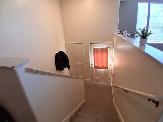 Building Photo - 609 N Seven Peaks Blvd