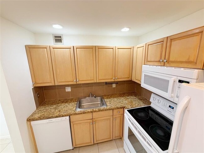 Building Photo - 640 NW 13th St