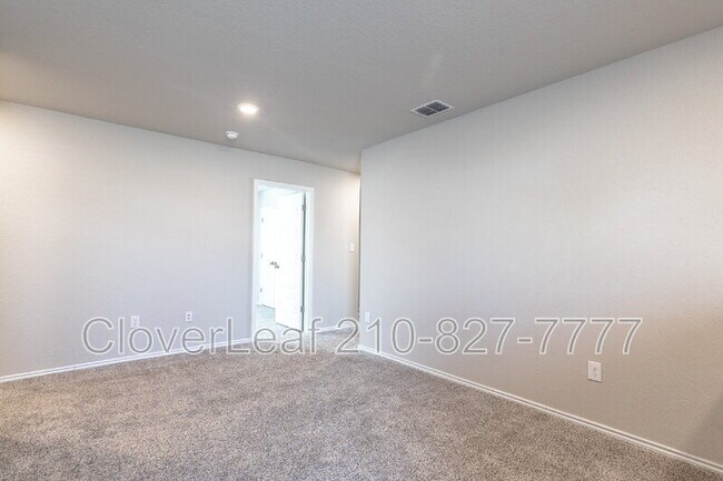 Building Photo - 255 Kinsley Wy