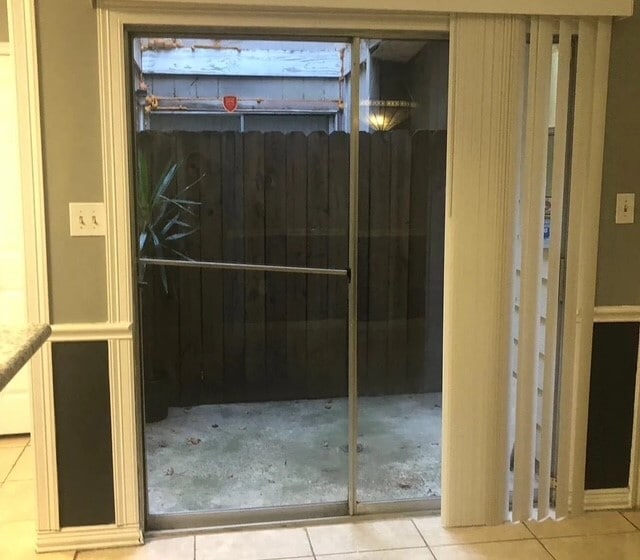 Building Photo - 12242 W Village Dr