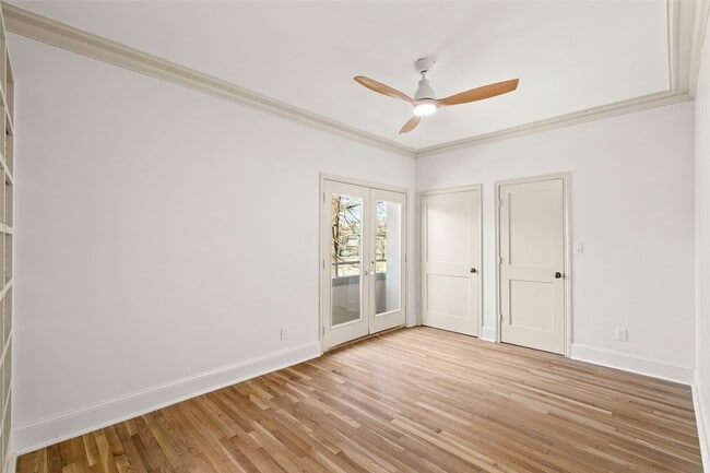 Building Photo - 4030 Gilbert Ave