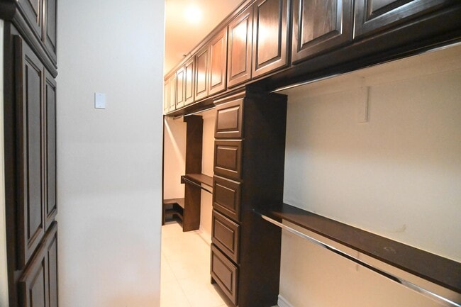 Building Photo - 3134 Homer Dr