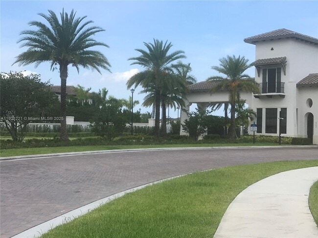 Building Photo - 9399 W 33rd Ln