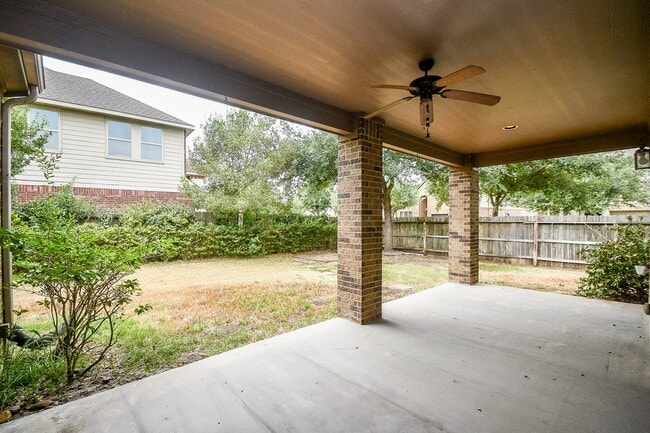 Building Photo - 8343 Sedona Ridge Dr
