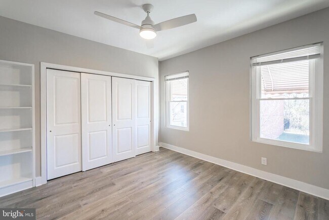 Building Photo - 833 N Markoe St