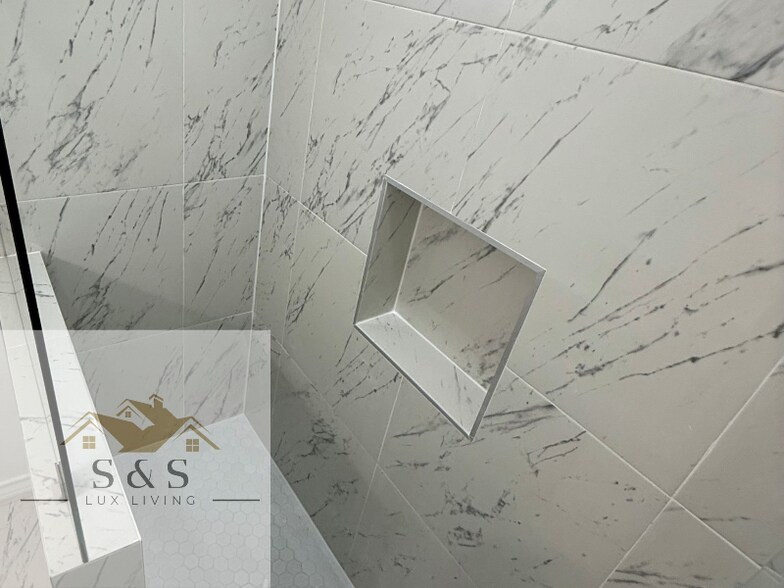 Building Photo - 11306 N 24th St