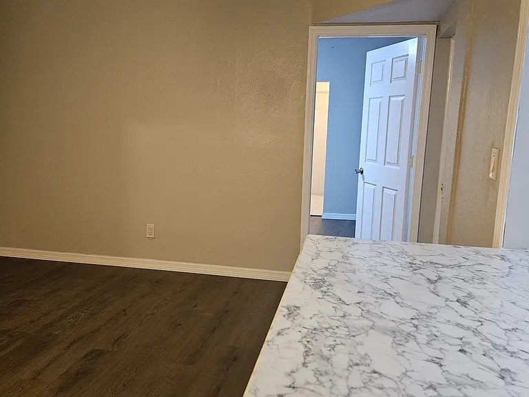 Building Photo - 3705 N Clearfield Ave