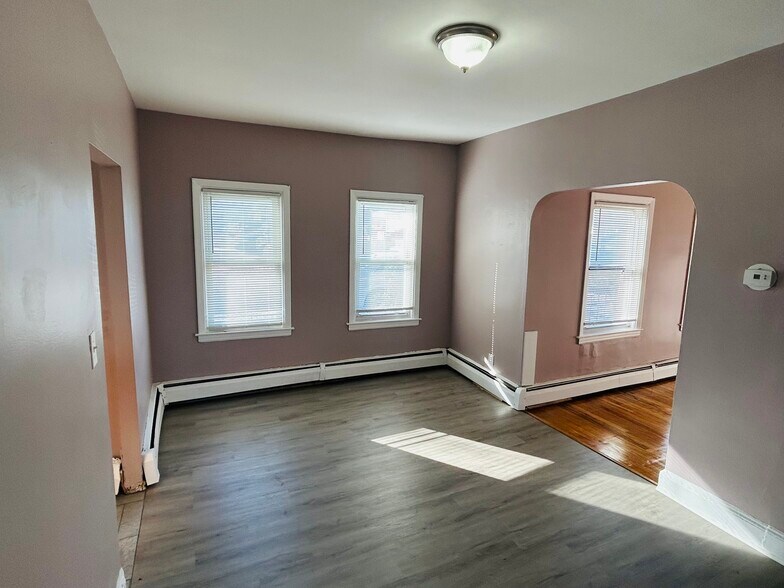 Building Photo - 25 Fallon Ave