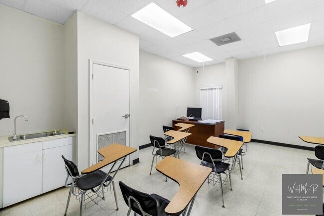 Building Photo - 926 Quincy St