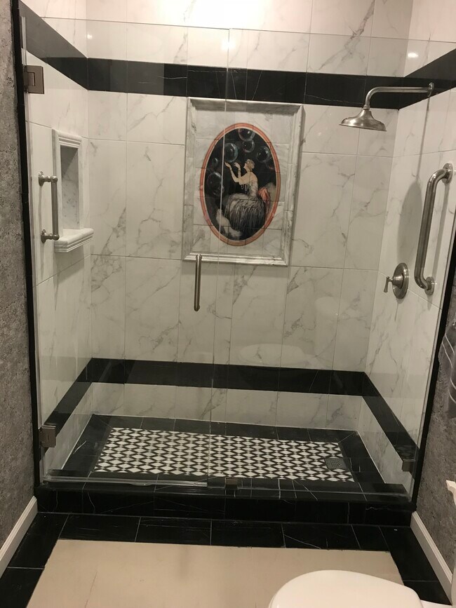 Bathroom - 4949 Genesta Ave