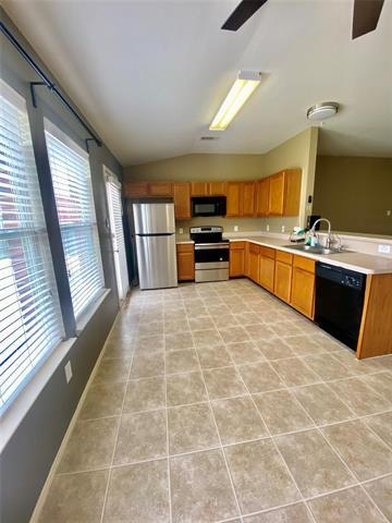 Building Photo - 628 Partridge Dr