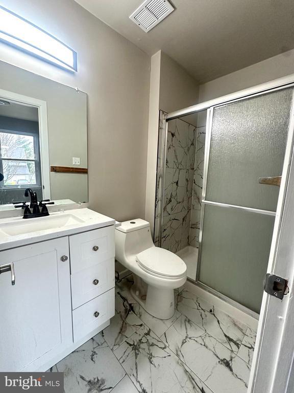 Building Photo - 33 Franklin Dr