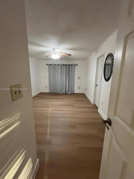 Building Photo - 1045 SW 122nd Ct