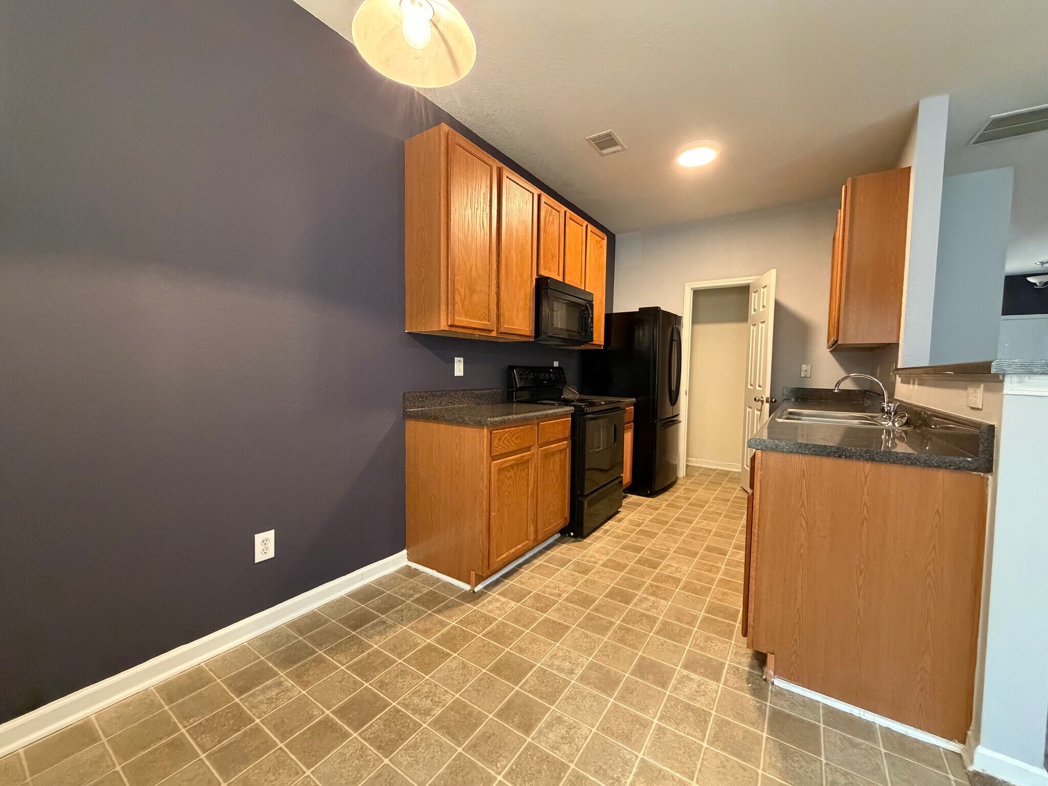 Kitchen - 2807 Snapfinger Mnr