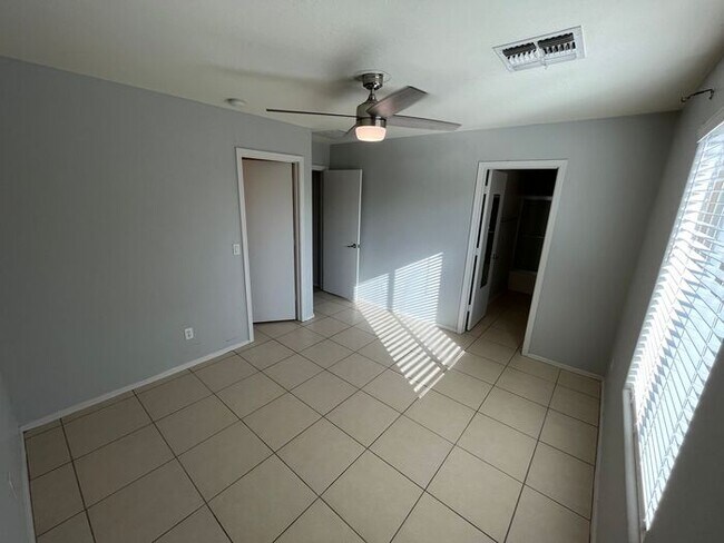 Building Photo - COMING SOON! Gorgeous 3 Bed 2 Bath in Buck...