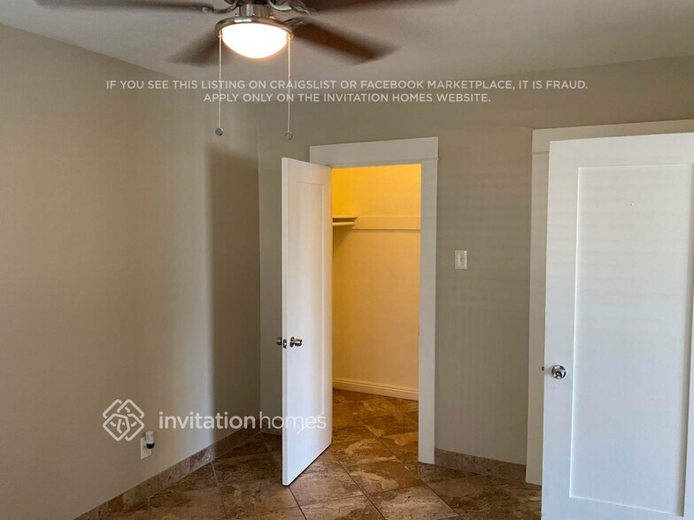 Building Photo - 1025 W 12th St