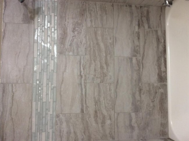 Building Photo - 2011 N Van Ness Ave