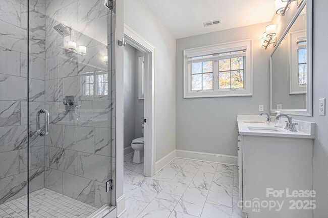 Building Photo - 407 Louise Ave