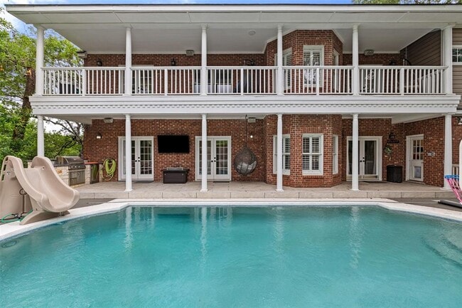 Building Photo - 2922 Thousand Oaks Dr