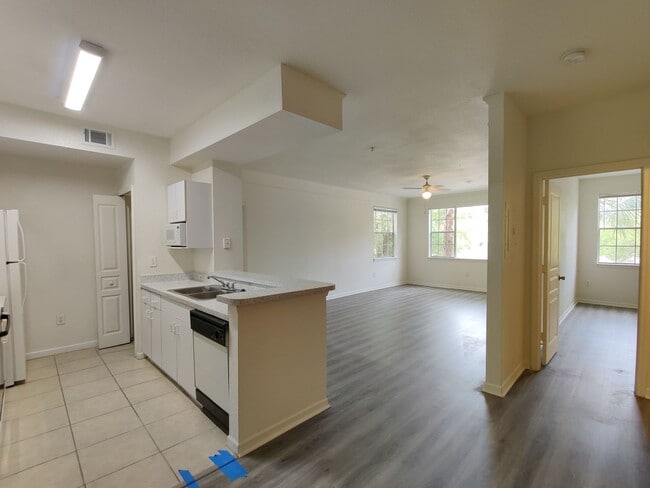 Primary Photo - 17104 Carrington Park Dr