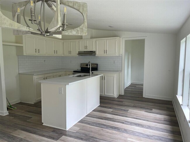 Building Photo - 1092 Geneva Grove Ct