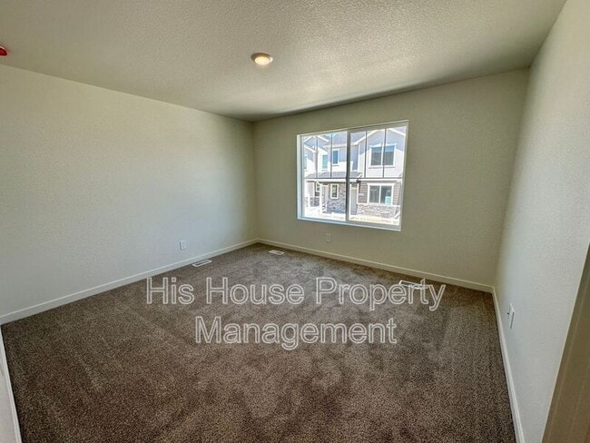 Building Photo - 3908 Canoe St