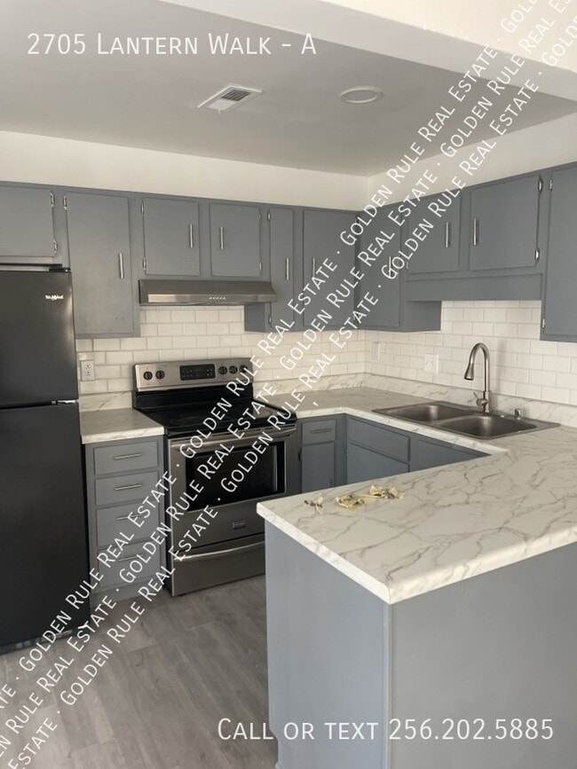 Building Photo - 2705 Lantern Walk SE