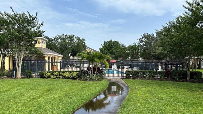 Building Photo - 2045 Estancia Cir