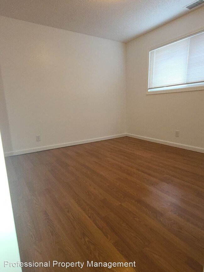 Building Photo - 3 br, 2 bath House - 5917 Clement Ave