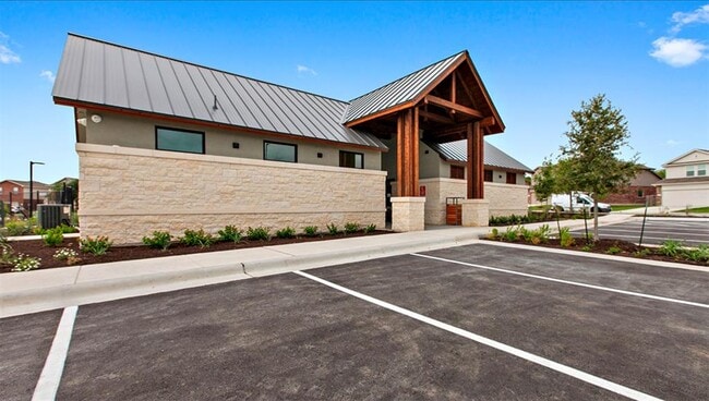 Building Photo - 3103 Crystal Bend Dr
