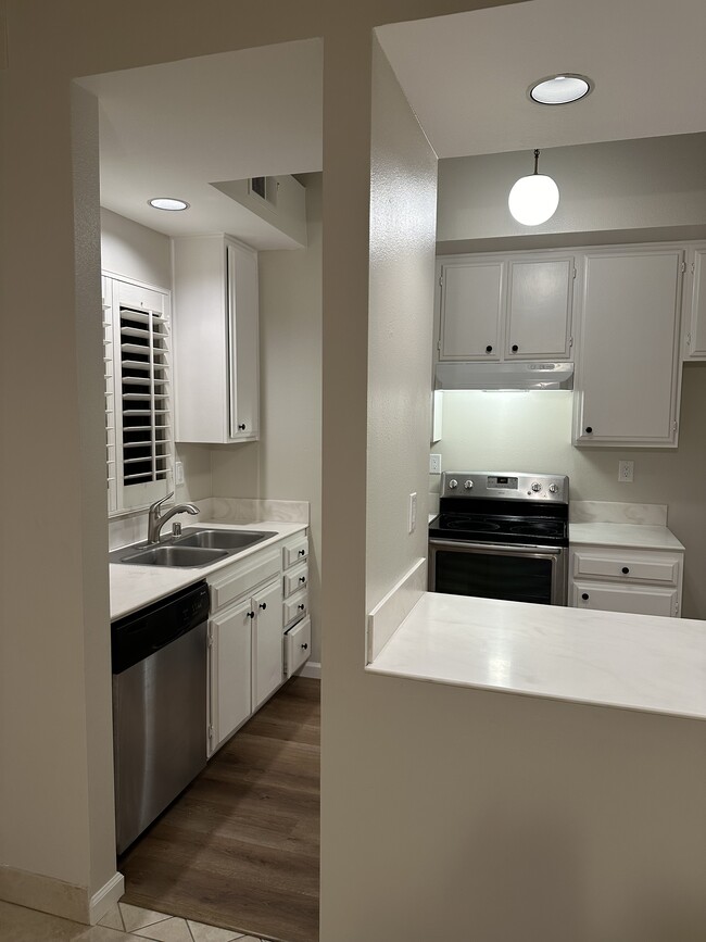 Building Photo - 70100 Mirage Cove Dr