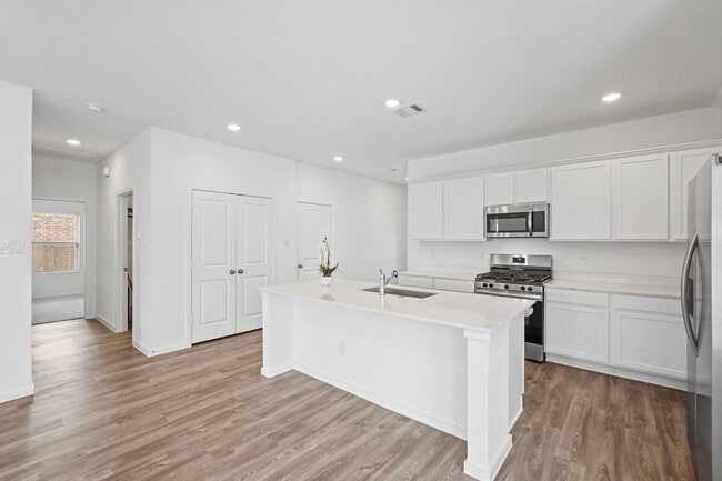 Building Photo - 5403 Still Mdw Ln
