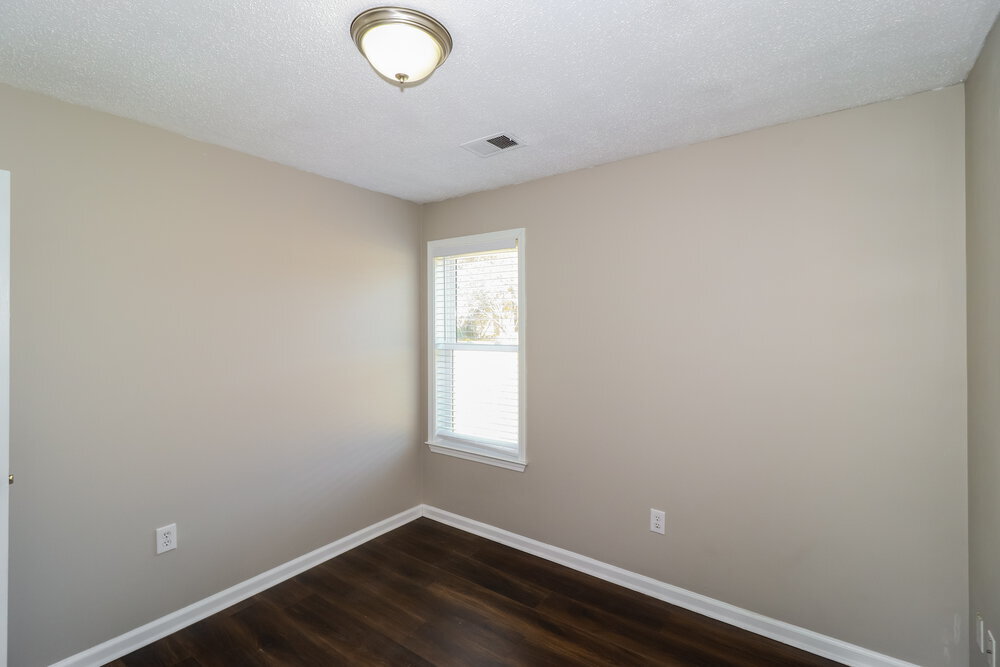 Building Photo - 7658 Shadow Hills Dr