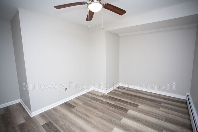 Building Photo - 19 Estate Rd