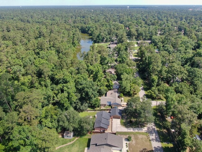 Building Photo - 25747 Timber Lakes Dr