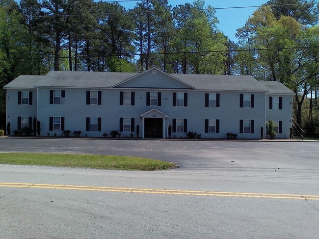 Building Photo - 2 Bedrooms 1 Bath - Downstairs unit