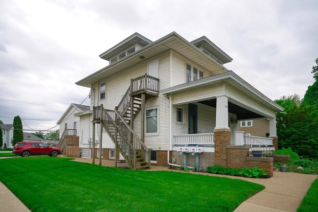 Building Photo - 540 N Main St
