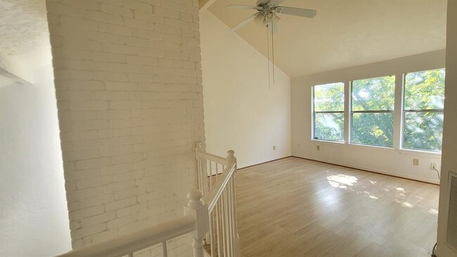Building Photo - 3314 Ashford Park Dr
