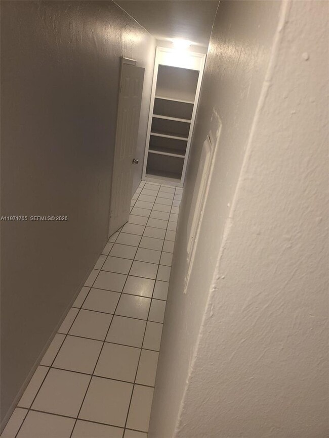 Building Photo - 1435 NW 8th Ave