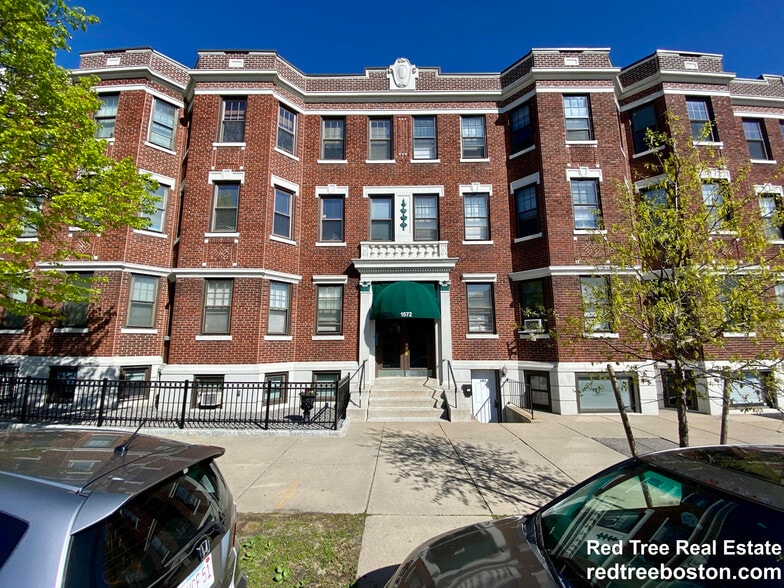 Building Photo - 1572 Commonwealth Ave