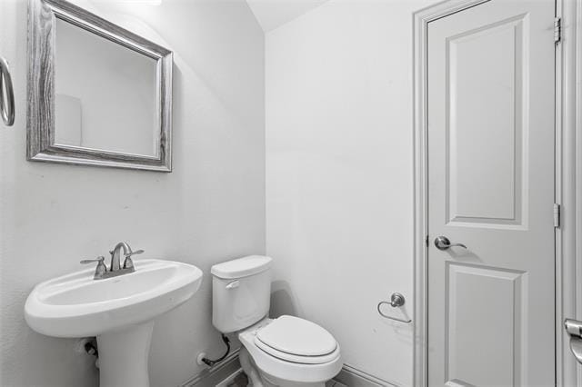 Building Photo - 2404 Jameson Ln