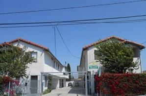 Building Photo - Roselle Courtyard