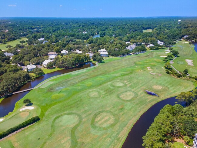 Building Photo - 20 Brandon Way