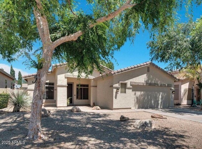 Primary Photo - 1710 E Tradewind Ct