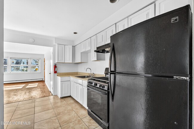 Building Photo - 217 Orange Ave