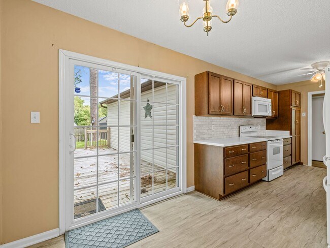 Building Photo - 542 Shadowridge Rd
